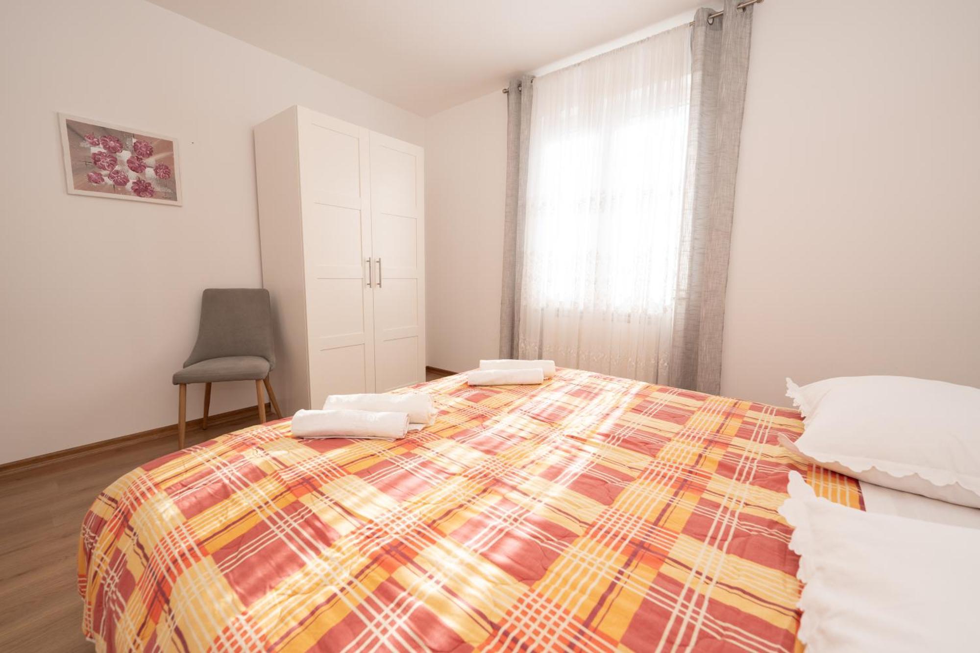 Apartments Biserka Novalja Cameră foto