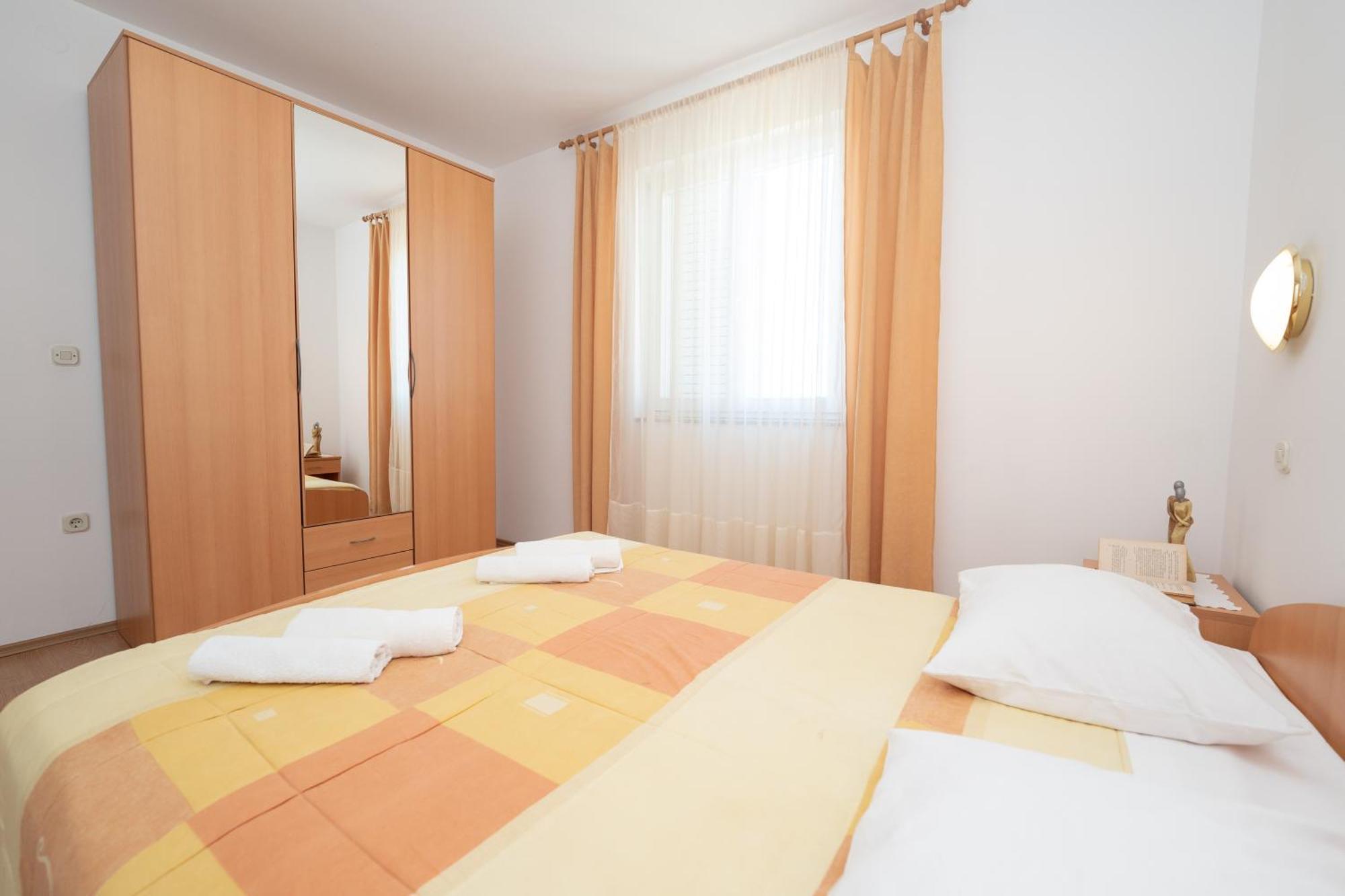 Apartments Biserka Novalja Cameră foto